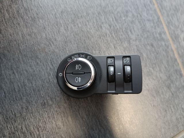 bontott OPEL ASTRA J Világítás Kapcsoló