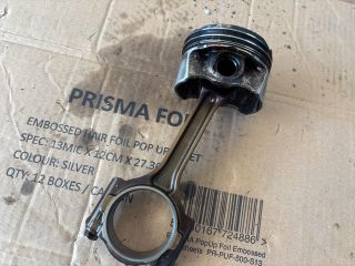 bontott OPEL ASTRA K Dugattyú és Hajtókar