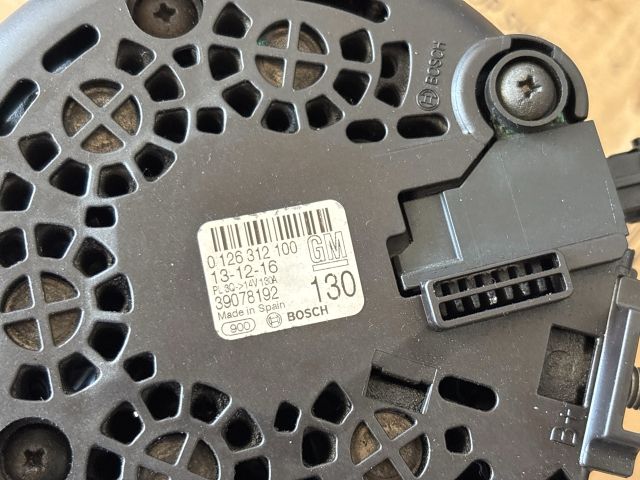 bontott OPEL ASTRA K Generátor