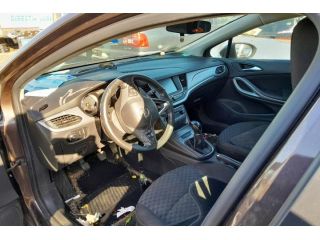 bontott OPEL ASTRA K Motor (Fűzött blokk hengerfejjel)