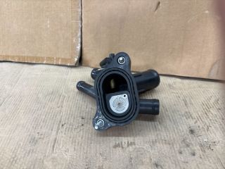 bontott OPEL ASTRA K Termosztátház