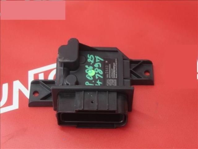 bontott OPEL ASTRA K Üzemanyag Szivattyú Relé