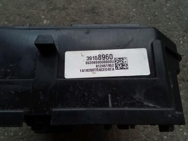 bontott OPEL ASTRA K Biztosítéktábla Motortér