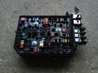 bontott OPEL ASTRA K Biztosítéktábla Motortér