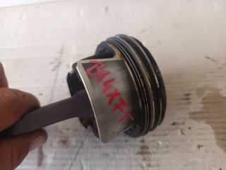 bontott OPEL ASTRA K Dugattyú és Hajtókar