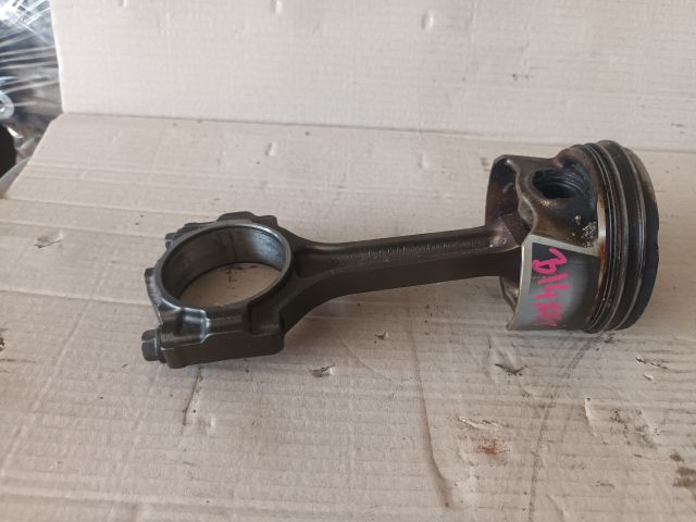 bontott OPEL ASTRA K Dugattyú és Hajtókar