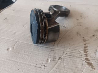 bontott OPEL ASTRA K Dugattyú és Hajtókar