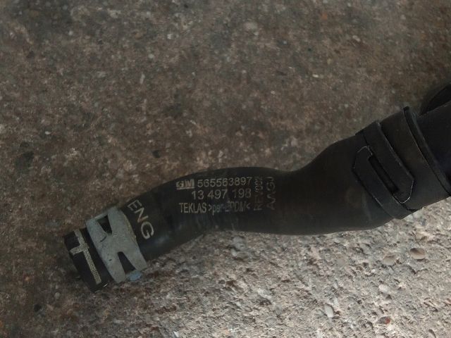 bontott OPEL ASTRA K Fűtőradiátor Vízcső Alsó