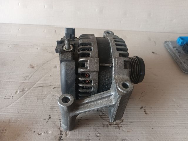 bontott OPEL ASTRA K Generátor