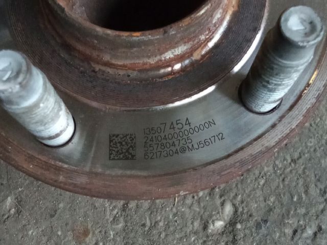 bontott OPEL ASTRA K Jobb hátsó Kerékagy