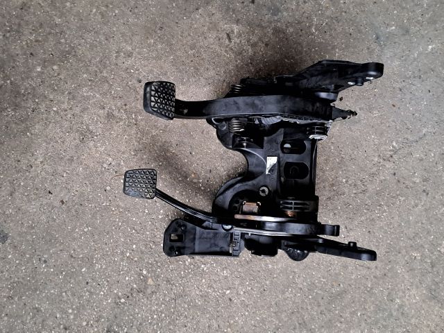 bontott OPEL ASTRA K Kuplung Pedál