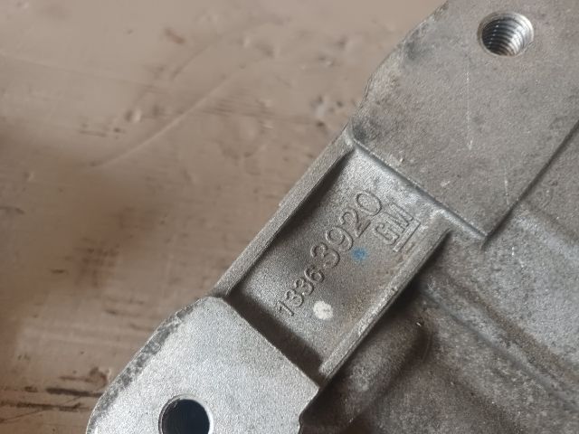 bontott OPEL ASTRA K Motor Tartó Bak (Fém)