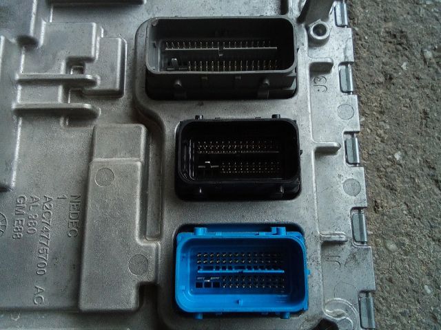 bontott OPEL ASTRA K Motorvezérlő