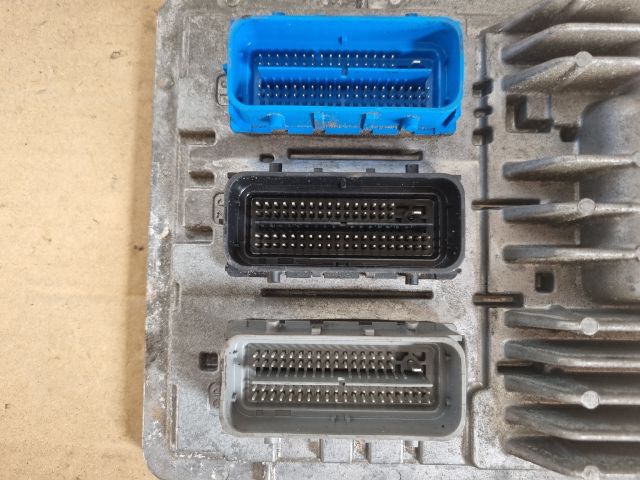 bontott OPEL ASTRA K Motorvezérlő