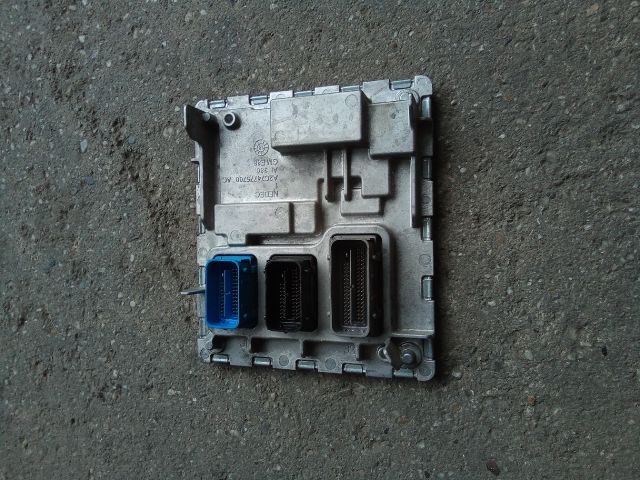 bontott OPEL ASTRA K Motorvezérlő