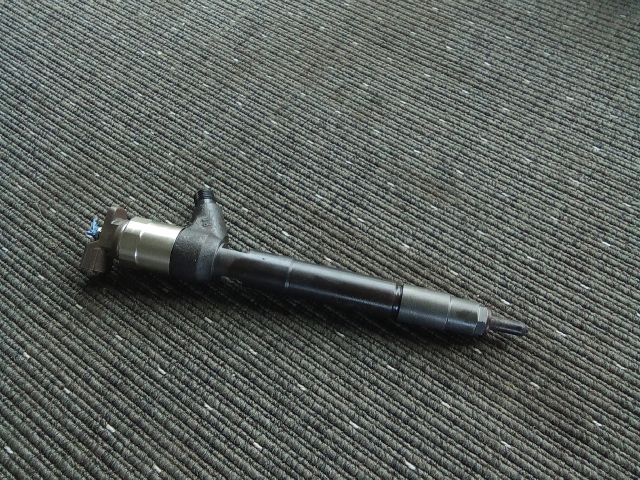 bontott OPEL ASTRA K Porlasztó (1 db)