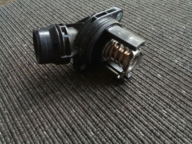 bontott OPEL ASTRA K Termosztátház