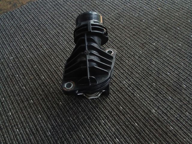 bontott OPEL ASTRA K Termosztátház