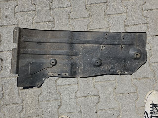 bontott OPEL ASTRA K Bal Motorburkolat