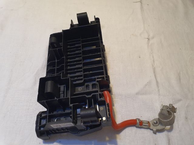 bontott OPEL ASTRA K Biztosítéktábla Motortér