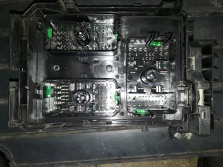 bontott OPEL ASTRA K Biztosítéktábla Motortér