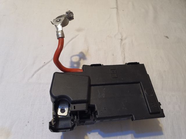 bontott OPEL ASTRA K Biztosítéktábla Motortér