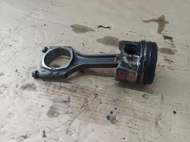 bontott OPEL ASTRA K Dugattyú és Hajtókar