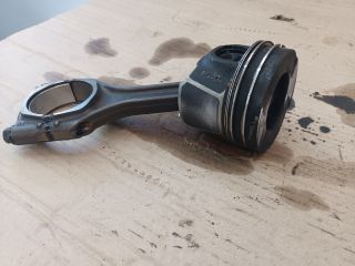 bontott OPEL ASTRA K Dugattyú és Hajtókar