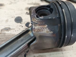 bontott OPEL ASTRA K Dugattyú és Hajtókar