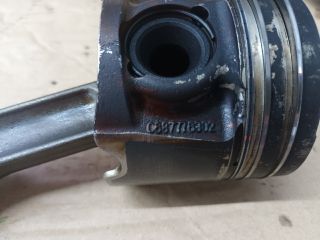 bontott OPEL ASTRA K Dugattyú és Hajtókar