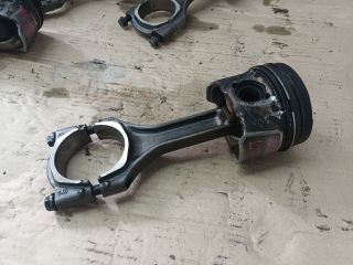 bontott OPEL ASTRA K Dugattyú és Hajtókar