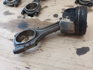 bontott OPEL ASTRA K Dugattyú és Hajtókar