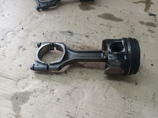 bontott OPEL ASTRA K Dugattyú és Hajtókar