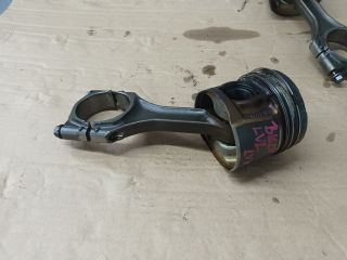 bontott OPEL ASTRA K Dugattyú és Hajtókar