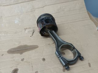 bontott OPEL ASTRA K Dugattyú és Hajtókar