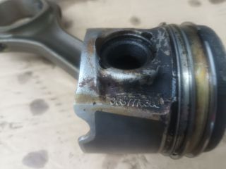 bontott OPEL ASTRA K Dugattyú és Hajtókar