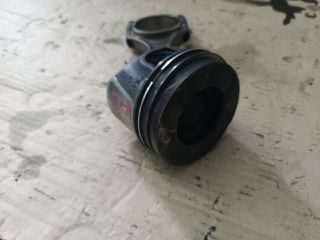 bontott OPEL ASTRA K Dugattyú és Hajtókar