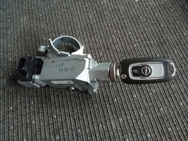 bontott OPEL ASTRA K Gyújtáskapcsoló