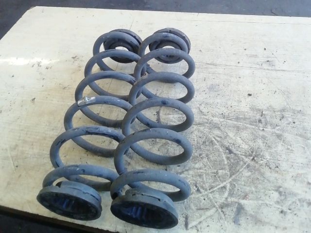 bontott OPEL ASTRA K Hátsó Rugó Pár