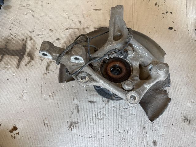 bontott OPEL ASTRA K Jobb első Csonkállvány Kerékaggyal