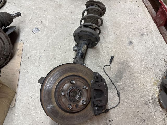 bontott OPEL ASTRA K Jobb első Gólyaláb (Lengécsillapító, Rugó)