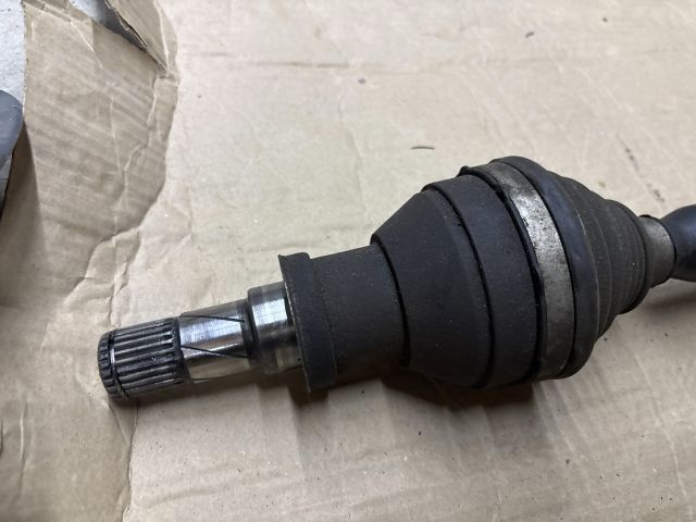 bontott OPEL ASTRA K Jobb Féltengely