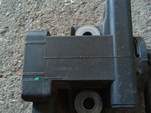 bontott OPEL ASTRA K Lefújószelep