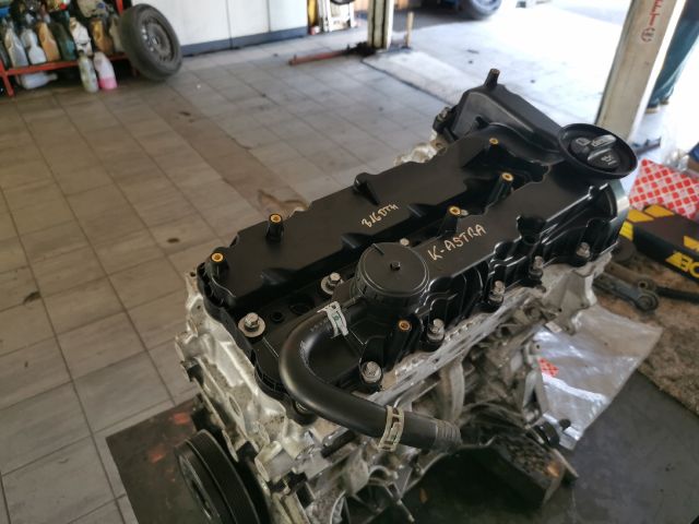 bontott OPEL ASTRA K Motor (Fűzött blokk hengerfejjel)