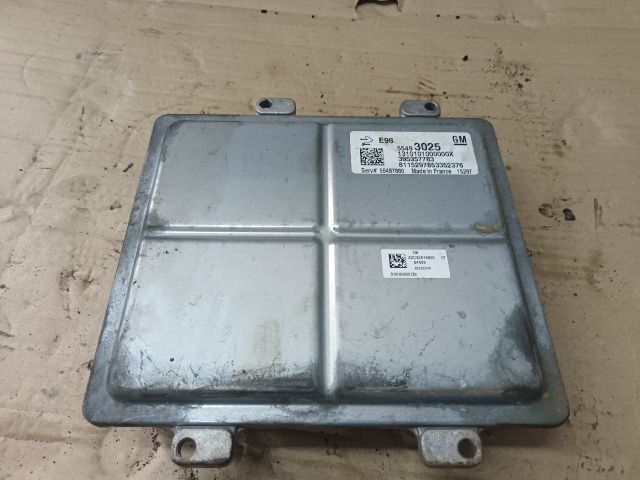 bontott OPEL ASTRA K Motorvezérlő