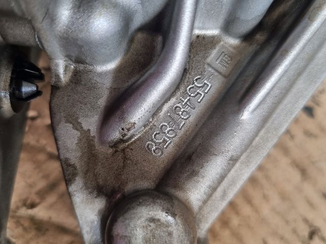 bontott OPEL ASTRA K Olajszivattyú