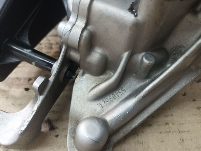 bontott OPEL ASTRA K Olajszivattyú