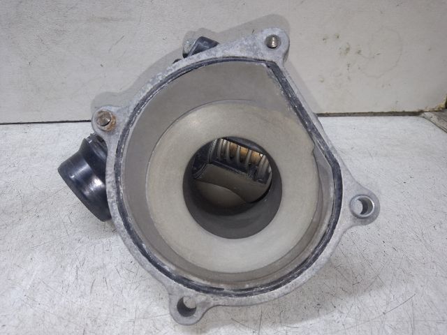 bontott OPEL ASTRA K Termosztátház