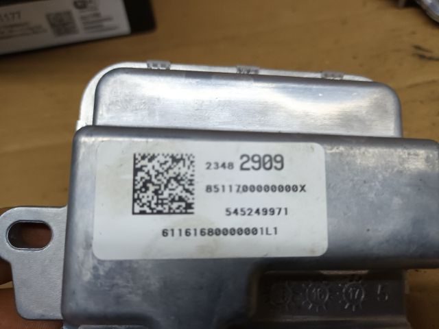 bontott OPEL ASTRA K Üzemanyag Szivattyú Relé