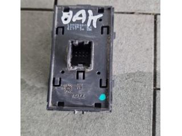 bontott OPEL ASTRA K Ablakemelő Kapcsoló Négyes / Kettes